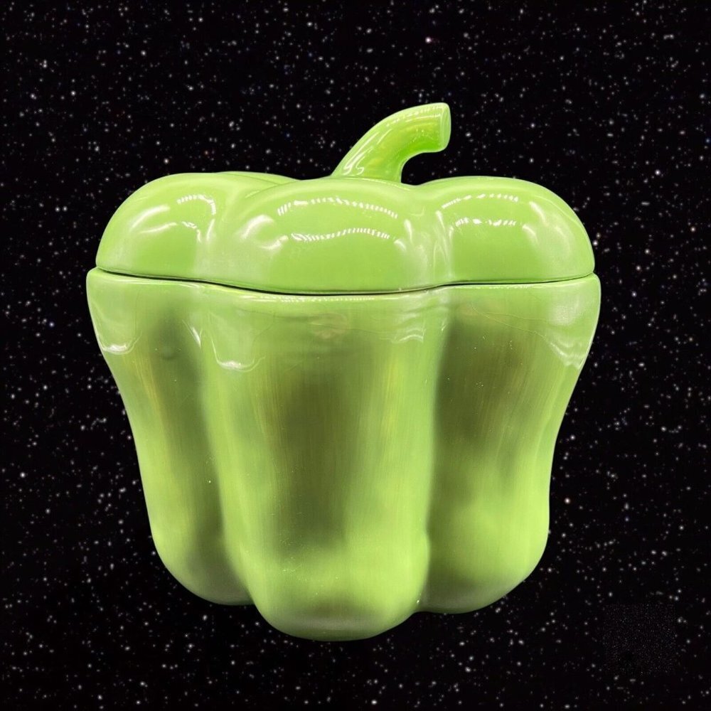 Temp Tations Green Pepper Canister Cookie‎ Jar Fresh Crop Signed Tara 8”T 8”W